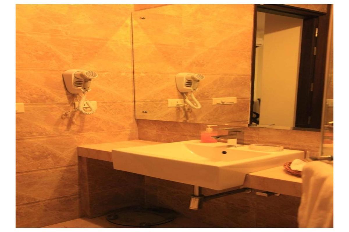 Indiyaah Inn Gurgaon Exterior foto