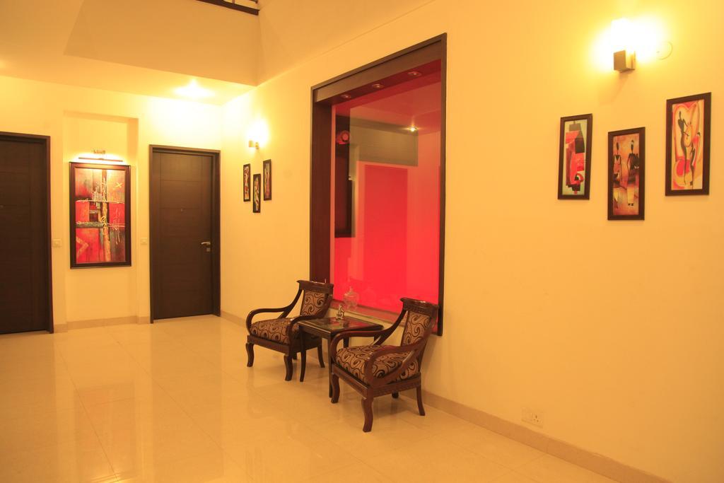 Indiyaah Inn Gurgaon Exterior foto