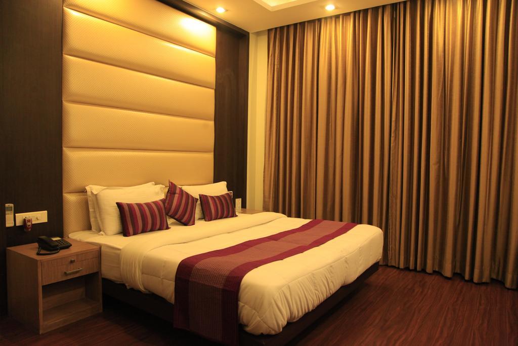 Indiyaah Inn Gurgaon Quarto foto