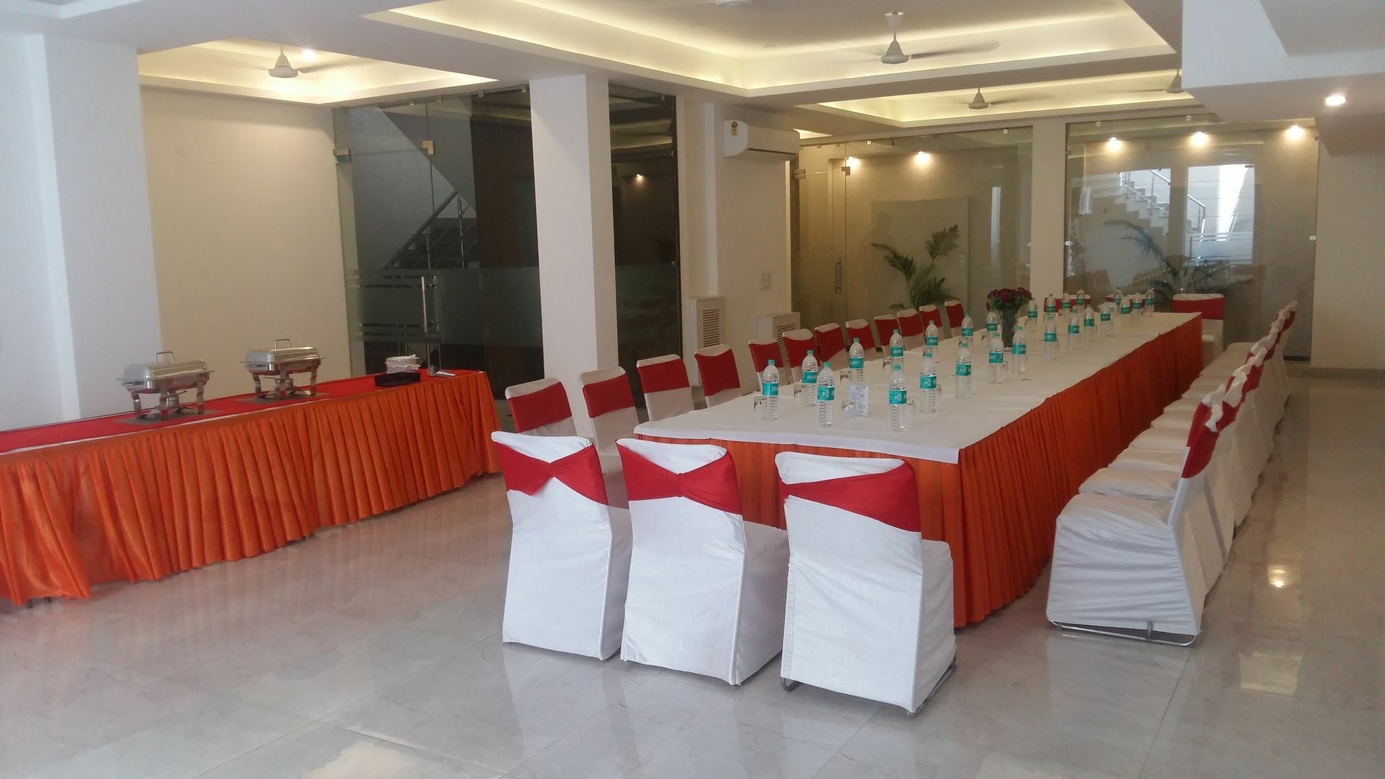 Indiyaah Inn Gurgaon Exterior foto